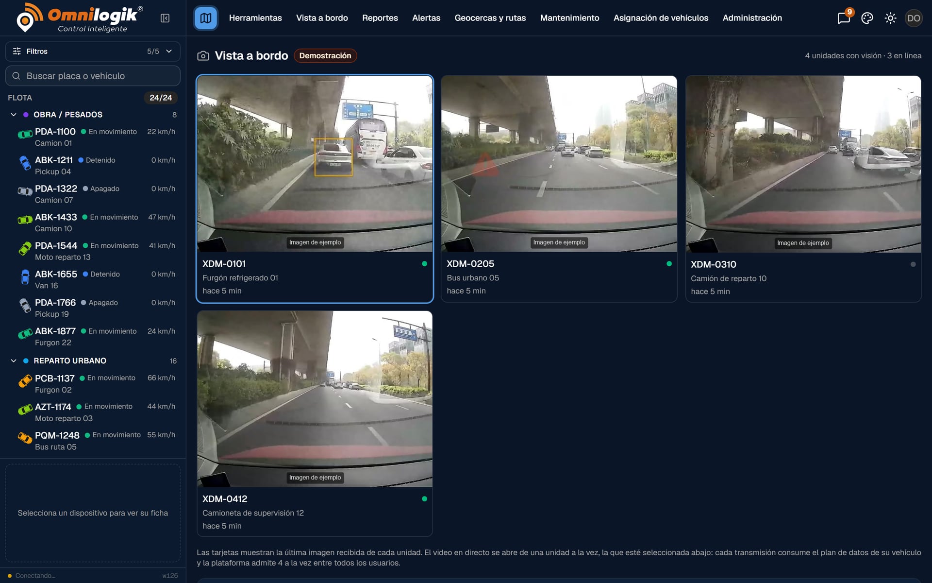 Vista a bordo con la última imagen de la cámara de cada vehículo